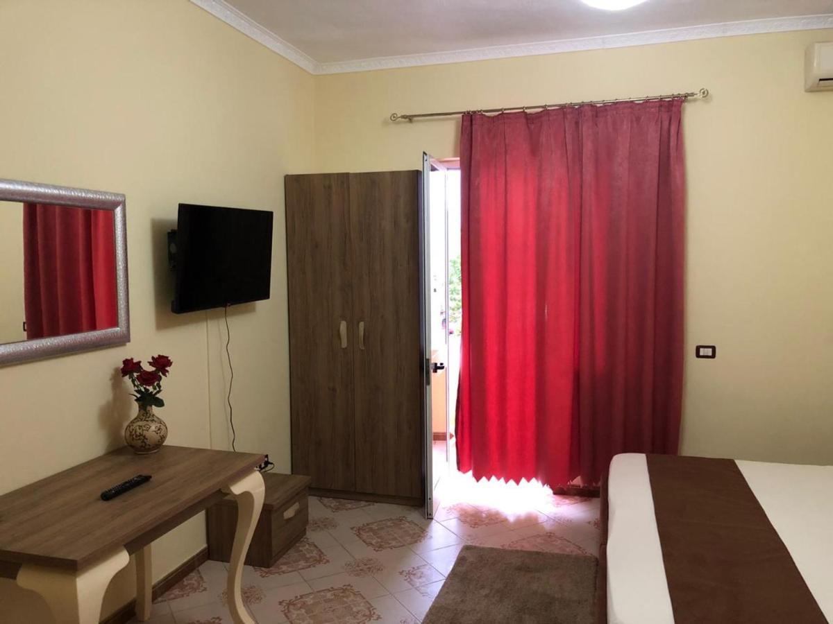 Vogli'S House Apartments & Rooms ドゥラス エクステリア 写真